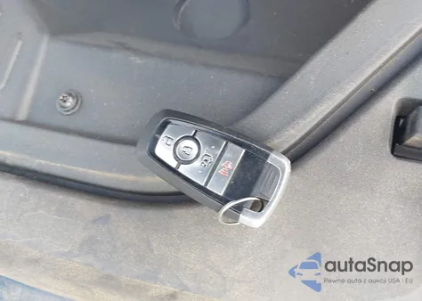 2023 Ford Mustang Mach-E Premium z USA, uszkodzony, nr VIN 3FMTK3SU5PMA34947